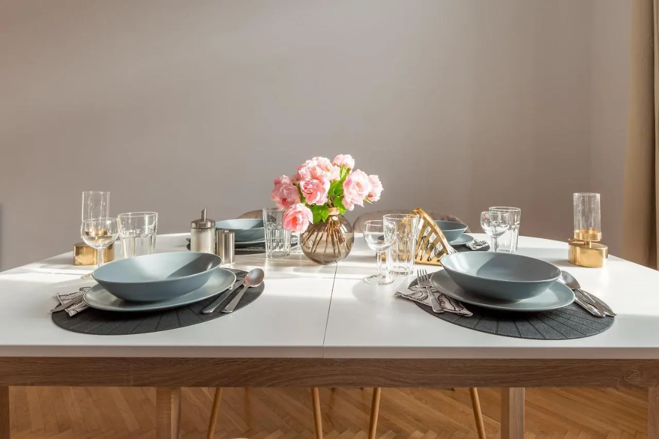 Space And Elegance In The Heart Of Budapeszt Węgry